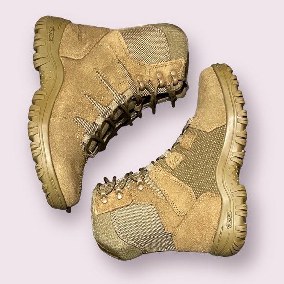 NIB Bates E05580 Men's Maneuver Hot Weather Boots - Vibram Soles - Size 4 - Picture 2 of 8